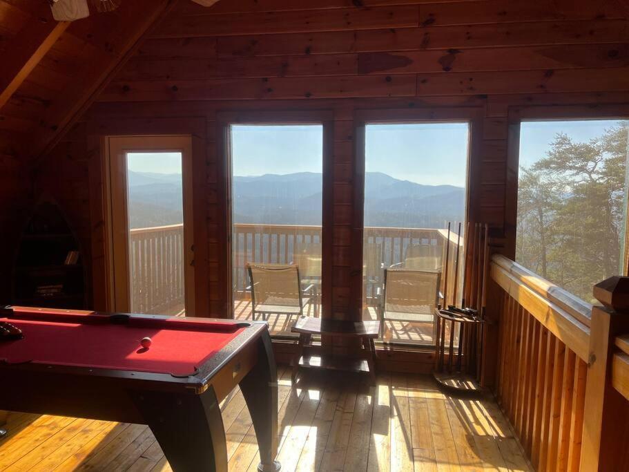 Yogi'S Den: Breathtaking Views! 3 Min To Dollywood, On 1 Acre! Villa Sevierville Ngoại thất bức ảnh
